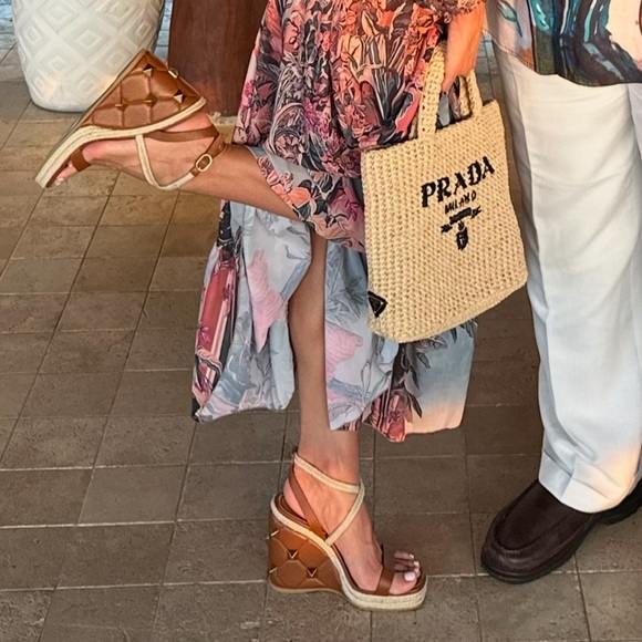 Prada Raffia Tote Small - Picture 2 of 3